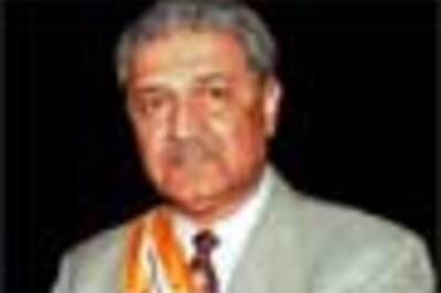 Pakistan court declares AQ Khan a free man