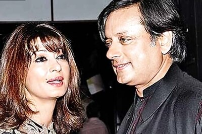Sunanda Pushkar Death Case: Delhi Court Dismisses Shashi Tharoor's Plea for Production of Tweets