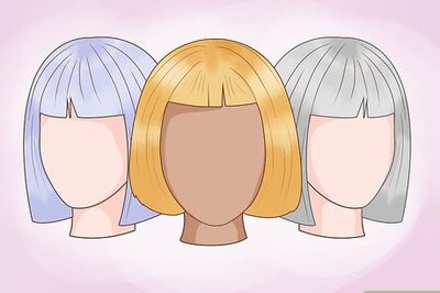 How to Dye a Wig Using Acrylic Paint