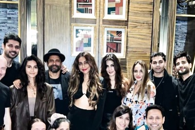 Anusha Dandekar Gives a Glimpse of Her, Farhan Akhtar's Pre Birthday Bash Featuring Shibani, Rhea, Others