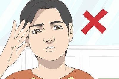 How to Fake a Headache During School to Get Attention