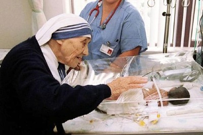 Pope recognises second Mother Teresa miracle, sainthood expected in 2016