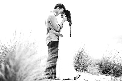 Did Ileana D'Cruz Just Confirm Marriage To Longtime Boyfriend Andrew Kneebone With This Picture?