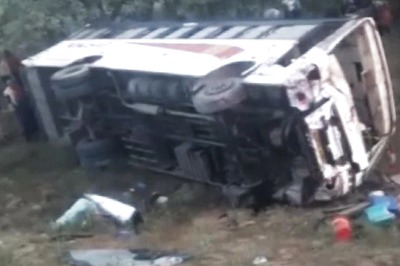 UP: Six Including Child Killed as Bus Falls into Ditch On Agra-Lucknow Expressway