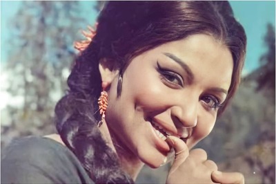 Happy Birthday Sharmila Tagore: Roop Tera Mastana to Wada Karo, Revisiting Her Best Romantic Songs