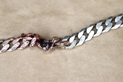 Thick Chain Necklace Saves US Man’s Life By Blocking Bullet