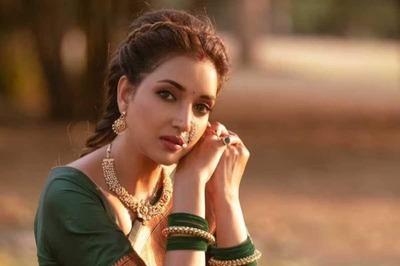 Marathi Actress Rupali Bhosle Looks Stunning In This Green Saree, See Pics