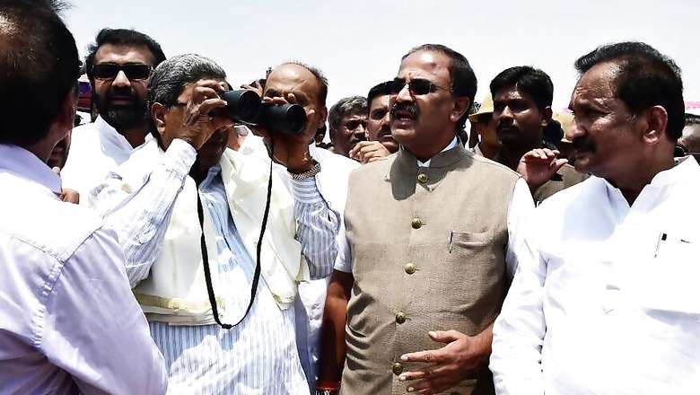 CM Siddaramaiah Visits Bellendur Lake, Inspects Cleaning Process