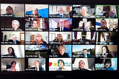 Zoom Suffers Outage As Students Start Classes Online