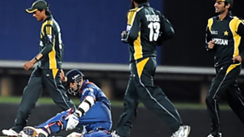 Champs Trophy: Pak too hot for India | Scorecard