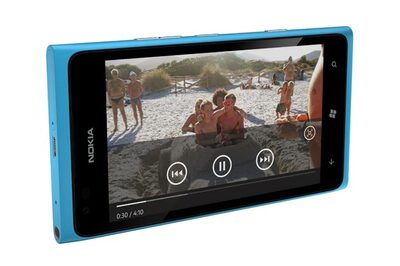 Nokia launches Lumia 900 in India for Rs 32,999