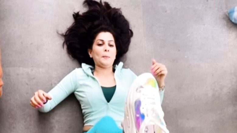 Watch: Marathi Actress Maadhavi Nemkar Balances Sneakers On Her Sole During Workout