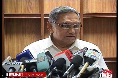 Congress divided on retirement age in politics