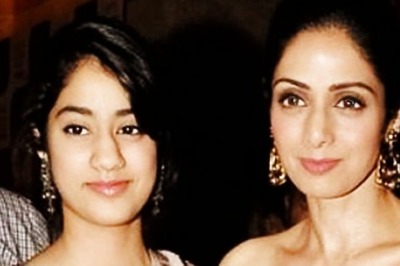 Janhvi Kapoor Refuses To Star in Sridevi's Biopic, Says 'I Don't Want To Cry'