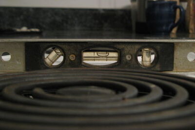 How to Level Burners on an Electric Range
