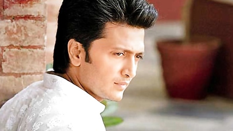 Late Vilasrao Deshmukh’s 70th birth anniversary leaves Riteish Deshmukh nostalgic