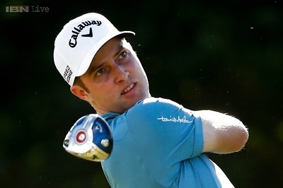 Kirk stays in control of Tour Championship with opening 66