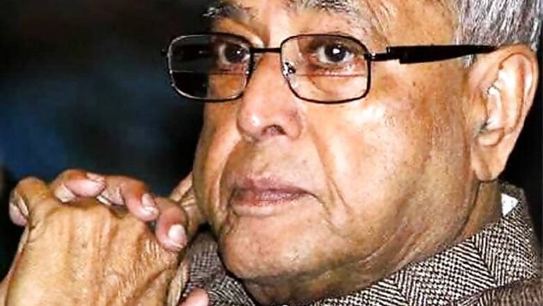President gives Stree Shakti awards on International Women's Day