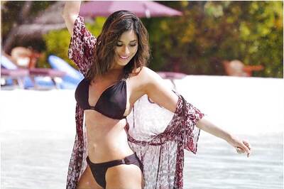 Sophie Choudry Raises the Temperature as She Enjoys Non-working Monday by the Sea