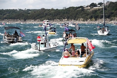 Several Boats Sink, Crash Into Rocks at Trump Parade on Texas Lake