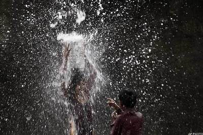 Heavy showers in north India as monsoon advances
