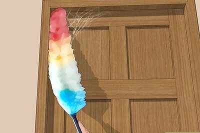 How to Clean Wood Doors