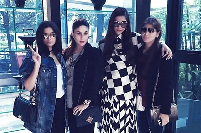Sonam, Kareena Kapoor Up The Style Quotient In Their Recent Photo