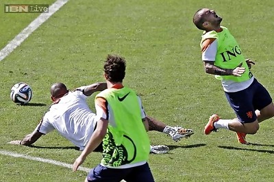 FIFA World Cup: Dutch drop attacking system to counter Spain