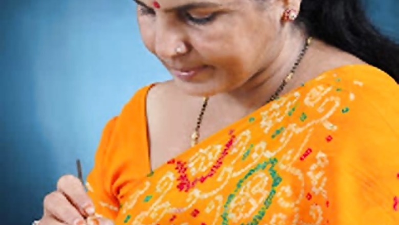 57-year-old woman artist writes slogans on rice grains to create poll awareness