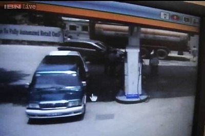 Delhi: Fire at petrol pump, two injured